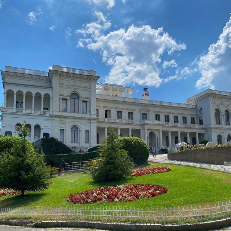 Экскурсия Ласточкино гнездо и Ливадийский дворец
