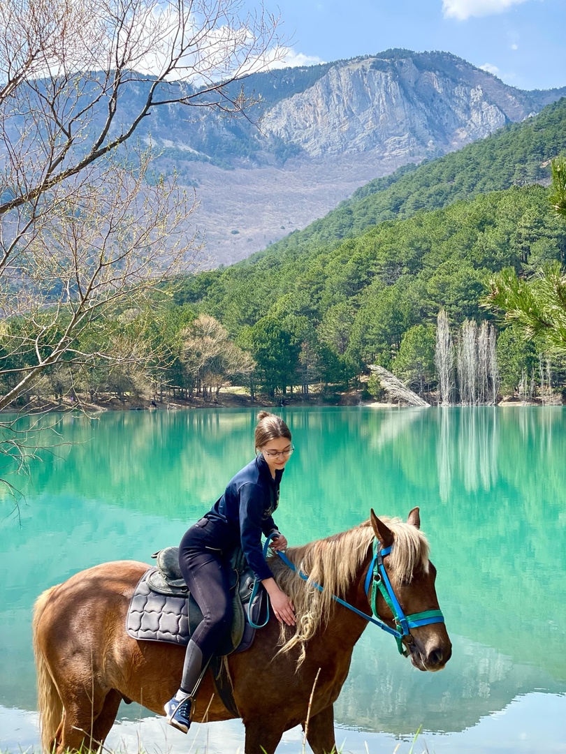 🐎 КОННАЯ ПРОГУЛКА В ЯЛТЕ: ЛОШАДИ, ГОРЫ И ЗАКАТ. ТЫ И ГРИВА.